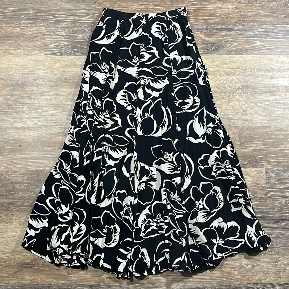 Vintage Carole Little for Saint-Tropez West Midnight Blue & White Floral Skirt